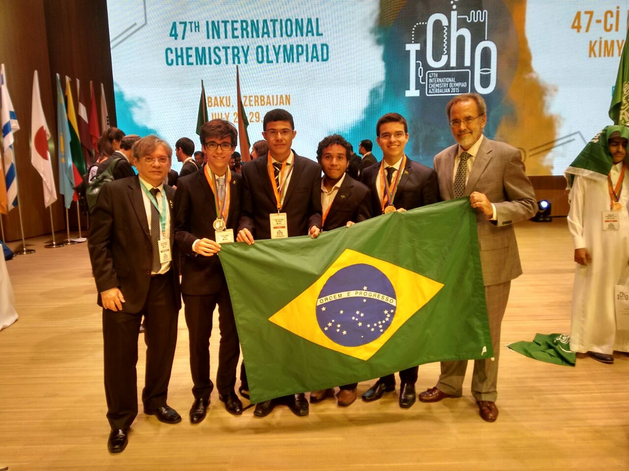 Estudantes brasileiros são agraciados com medalhas na Olimpíada Internacional de Química