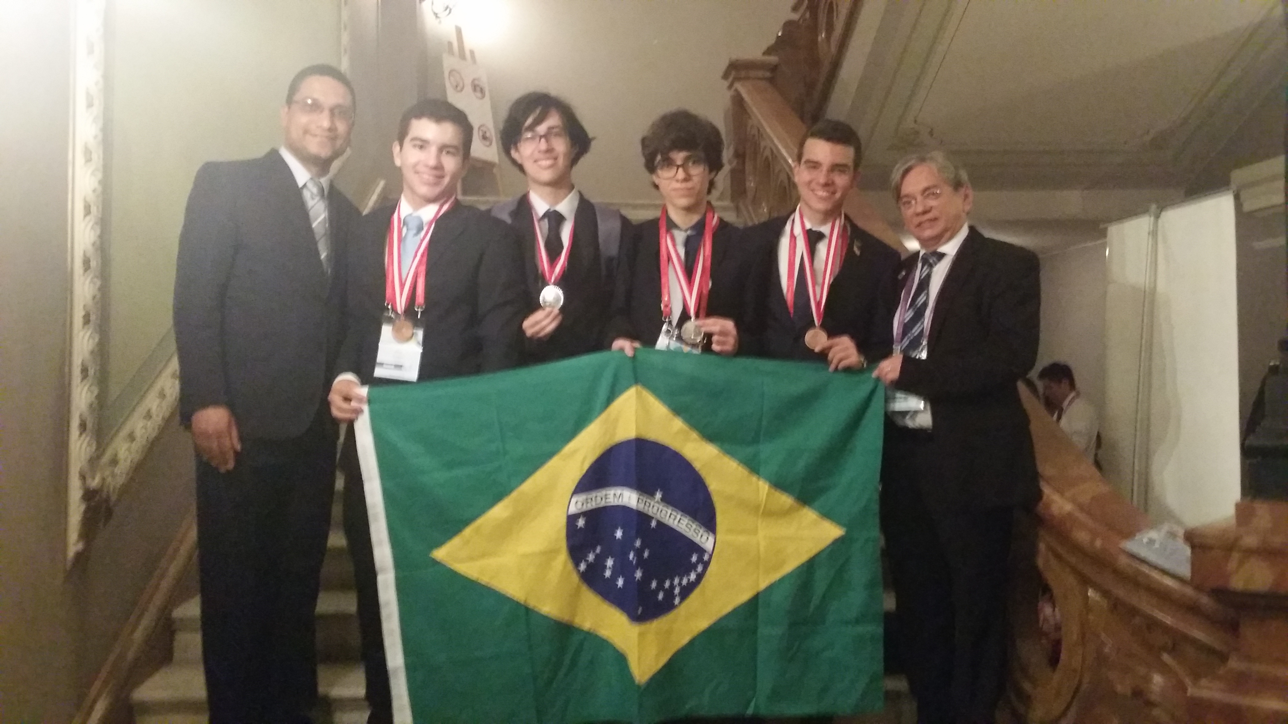 Brasil conquista o melhor resultado na Olimpíada Internacional de Química em toda a história